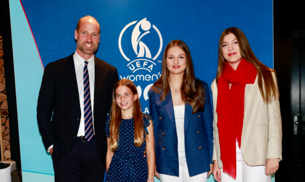 Cita en el estadio: Leonor y Sofía conocen a Guillermo de Gales y su hija Carlota