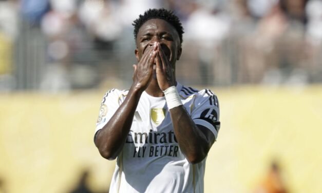 Vinícius mantiene el pulso y las negociaciones para su renovación están estancadas