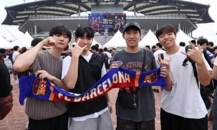 El Barça, ‘perseguido’ a todas partes por los aficionados coreanos