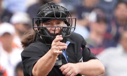 Jen Pawol será la primera mujer de la historia que arbitra en las Grandes Ligas de béisbol