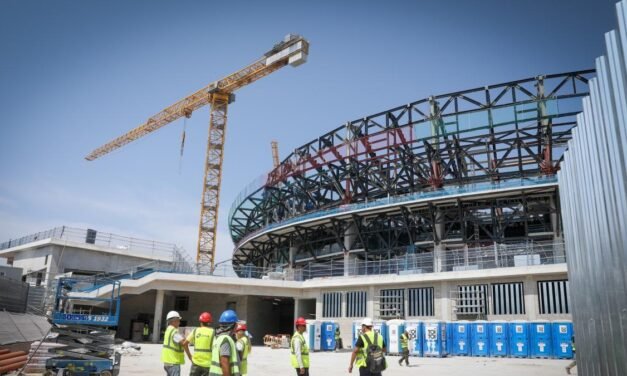 Los diez meses caóticos que han convertido la vuelta al Camp Nou en imprevisible