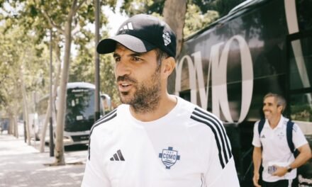 Cesc Fàbregas, sobre Iñaki Peña: “Los jugadores que pueden entrar en nuestra dinámica son bienvenidos”