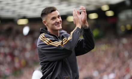 El Manchester United, un gigante adormecido que domina el mercado de traspasos a pesar de los recortes