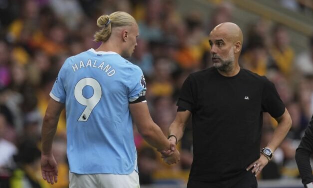 El City golea a los Wolves y arranca la Premier con fuerza