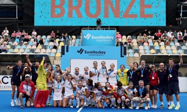 La selección femenina completa la consolación española con otra meritoria medalla de bronce en un agónico partido