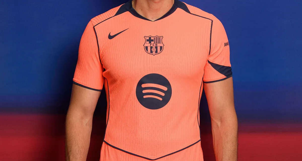 El Barça homenajea el ‘sextete’ del 2009 en su tercera equipación de color mango brillante