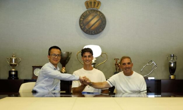 Antoniu Roca amplía su contrato con el Espanyol hasta el 2028
