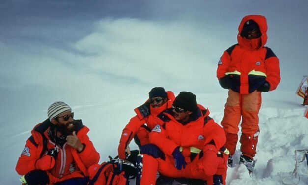 “Hem fet el cim!” Cuarenta años del primer Everest catalán