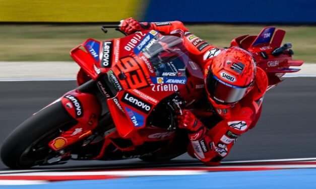 Marc Márquez estrena la ‘pole’ y el récord de pista de Balatonring; Bagnaia, 15.º