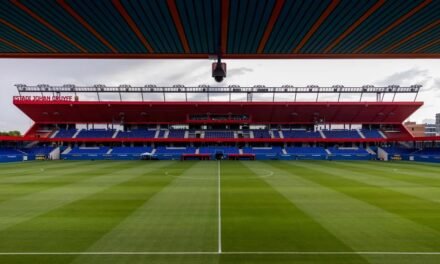 El Barça piensa en el Johan Cruyff para jugar ante el Valencia