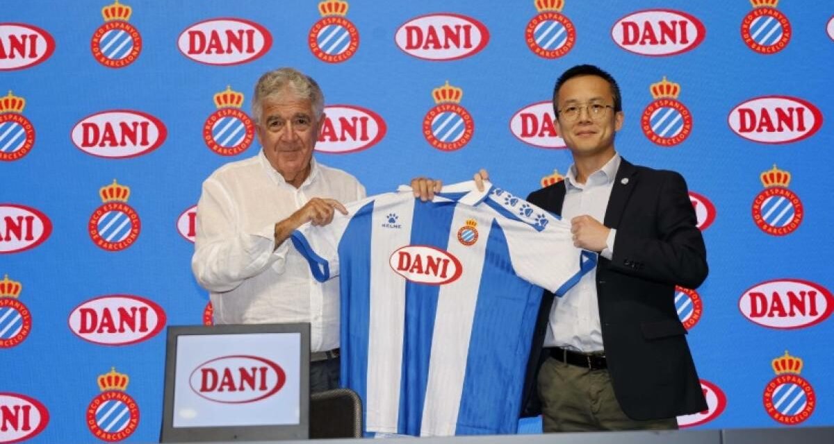 Dani renueva el acuerdo de patrocinio con el Espanyol una temporada más para evitar “un vacío muy grande” en la camiseta