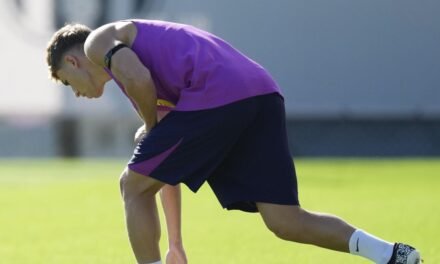El Barça viaja a Vallecas mientras espera el ‘sí’ de Fermín