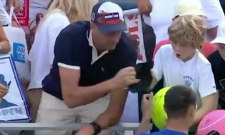El millonario polaco que le robó la gorra de un tenista a un niño en el US Open pide disculpas