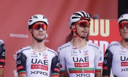 Ayuso estalla contra el UAE: “Es una falta de respeto tras otra por parte de la dirección del equipo”