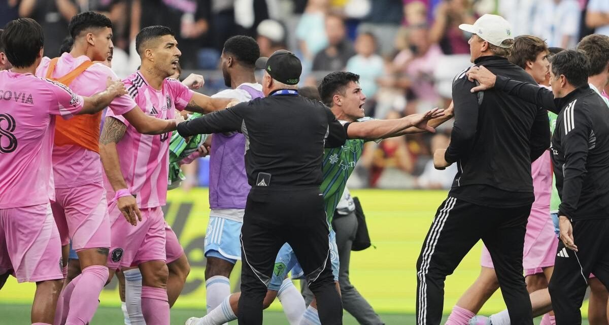 Suárez se disculpa por el escupitajo ante el Seattle: “No es la imagen que quiero dar”