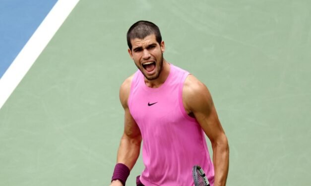 El huracán Alcaraz se planta en la final del US Open al vencer a Djokovic en tres sets