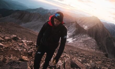 Kilian ya ha subido 42 picos y recorrido más de 1.400 km en 12 días por el oeste americano