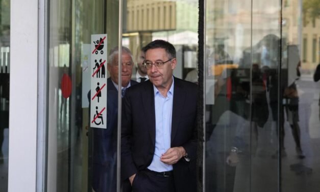 Bartomeu, imputado por el supuesto cobro de comisiones en fichajes tras una denuncia de Laporta