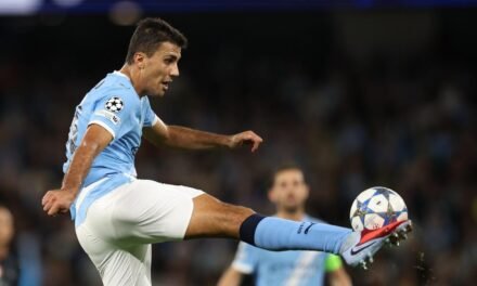 El Manchester City debuta con victoria ante el Nápoles
