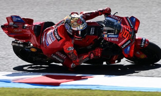 Marc Márquez deja preparada su coronación con un segundo puesto en la Sprint y el 10.º de Àlex; victoria de Bagnaia