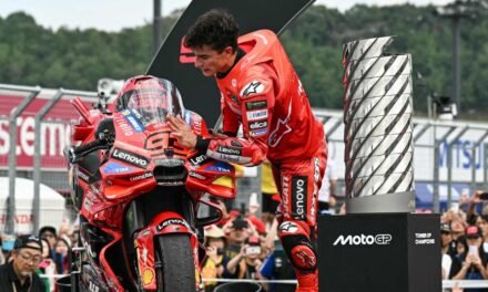 Márquez se emociona: “Este Mundial ha sido el mayor reto de mi vida: cuando estás en la gloria y caes, el golpetazo es mayor”
