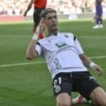 Quién es Yassir Zabiri, el delantero del Racing que ha destrozado al Elche con tres goles en 21 minutos