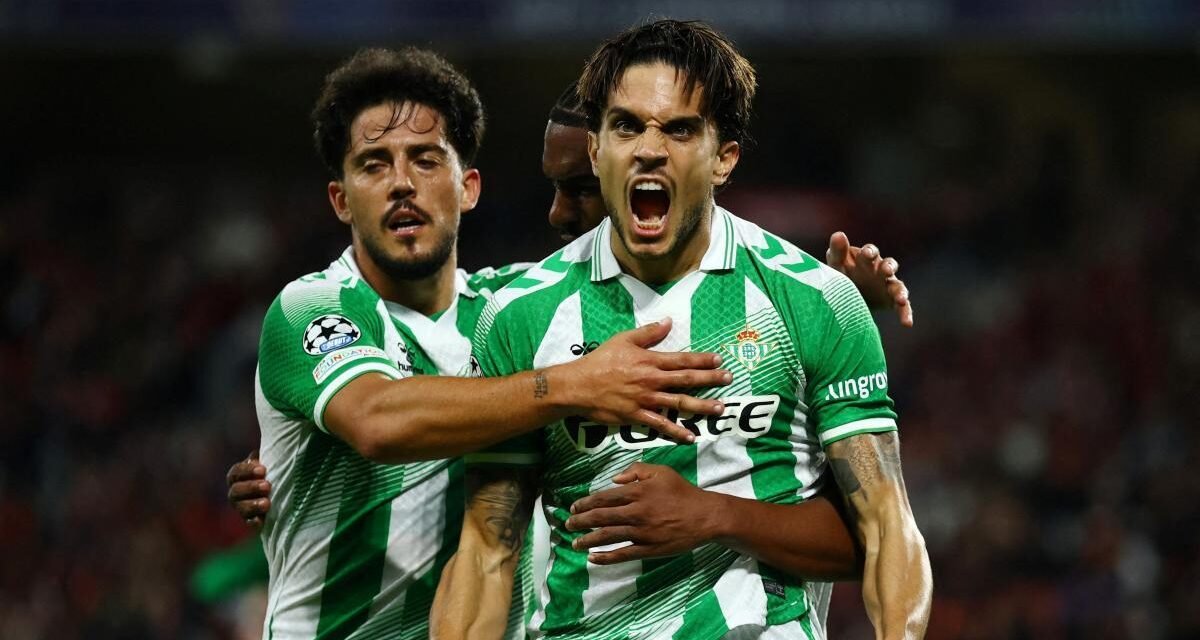 El Betis se crece en Lille y el Villarreal no cambia su suerte en Dortmund