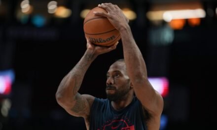 Kawhi Leonard regresa a los Raptors después del escándalo con los Clippers