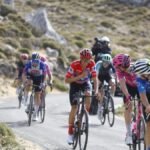 Enric Mas pasa de las urgencias a la paz de la Vuelta y la ambición por el Mundial