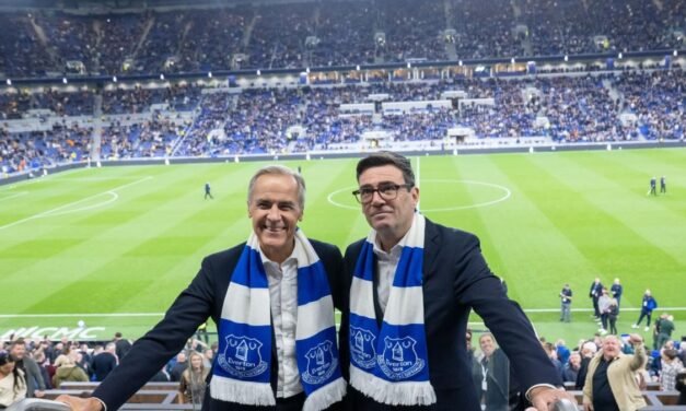 ¿Cuánto cuesta la experiencia VIP del Everton que incluye entrenar con el equipo y calentar antes del partido?