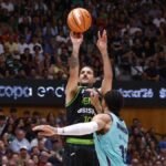El mago Laprovittola regala la Supercopa a la Penya y endosa el primer revés al Barça de Sekulic