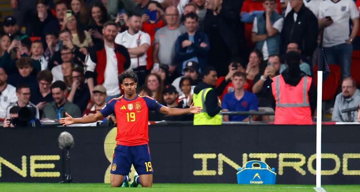 España también profana Wembley en una noche de altibajos