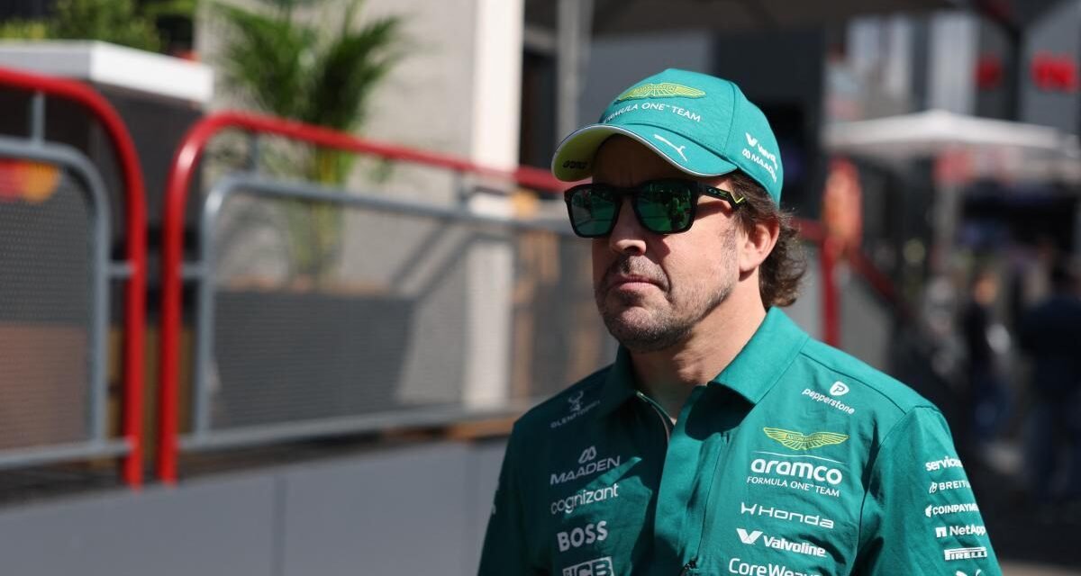 Oficial: Fernando Alonso renueva con Aston Martin