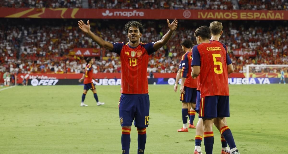 Un Lamine de oro puro catapulta a una imparable España