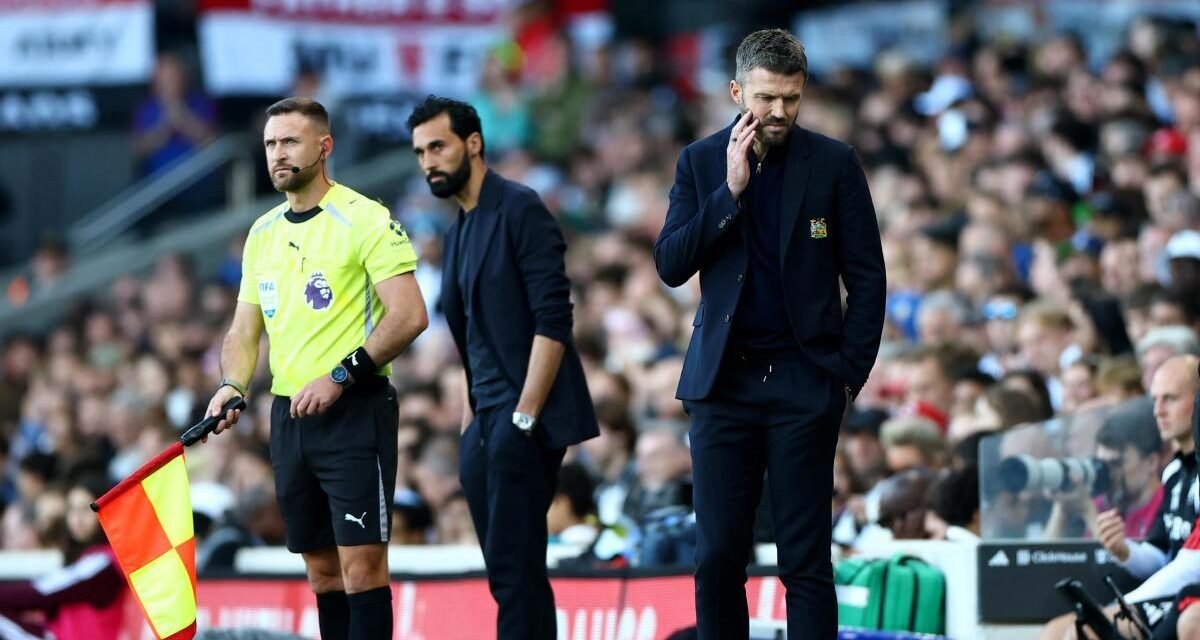 La Federación Inglesa acusa a Álvaro Arbeloa de conducta inapropiada por criticar a los árbitros