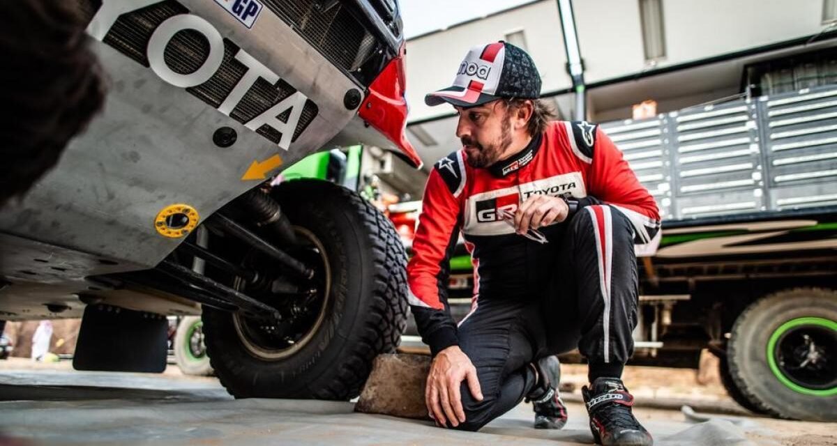 Fernando Alonso volverá al Dakar en el 2027 con Marc Coma de copiloto