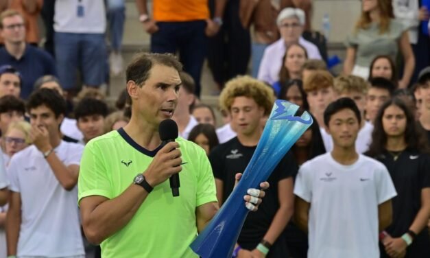 Nadal se exhibe en el décimo aniversario de su academia: las mejores imágenes de su regreso a las pistas