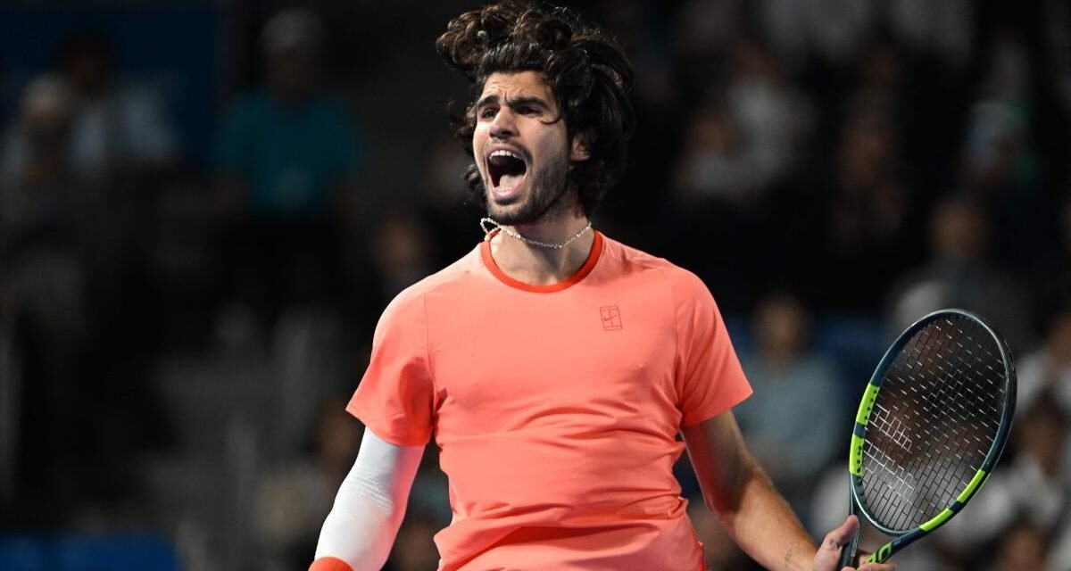 Alcaraz revalida el título en Tokio, el primero tras su lesión